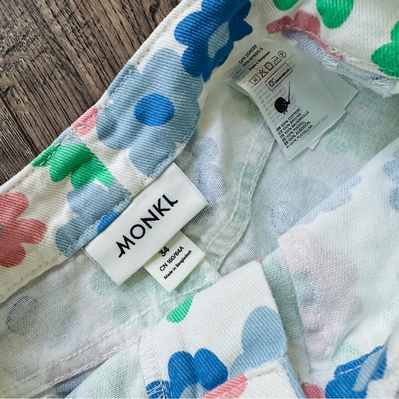 Flower Power High Waisted Shorts Daisy Floral Print Mod White Denim - Picture 5 of 6